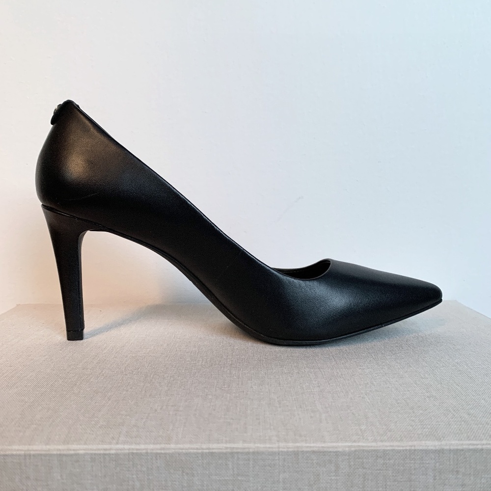 Michael Kors Dorothy Flex Pump Heels 9